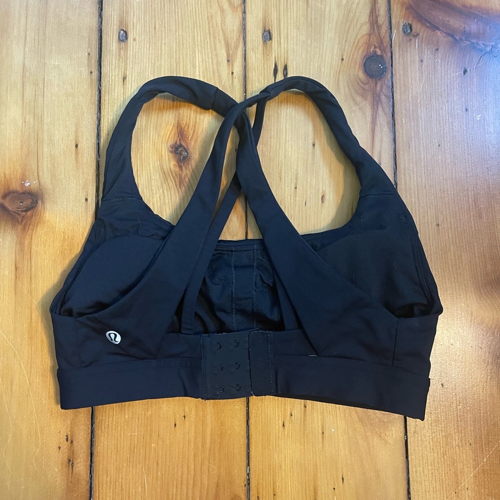 LULULEMON SPORTS BRA SZ 6